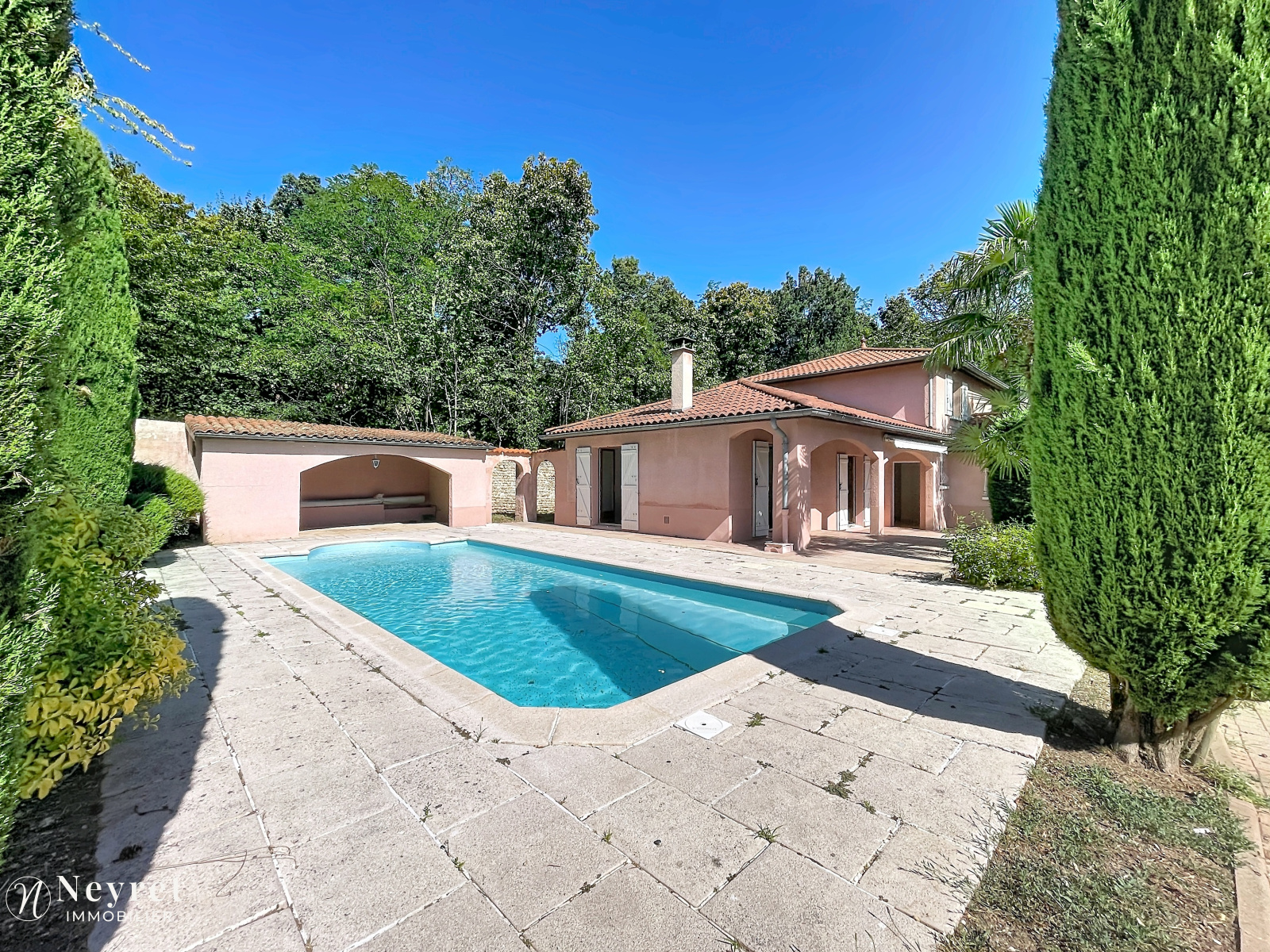 Maison 6 pièces 160 m² · à Saint-Genis-Laval · 160 m² · 589 000 €